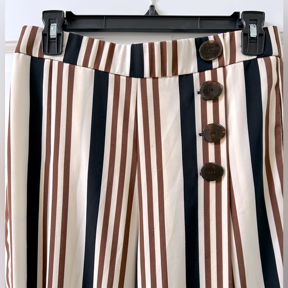 ZARA flowy cropped pants. Size small. Black, brown, and cream. - Picture 2 of 2